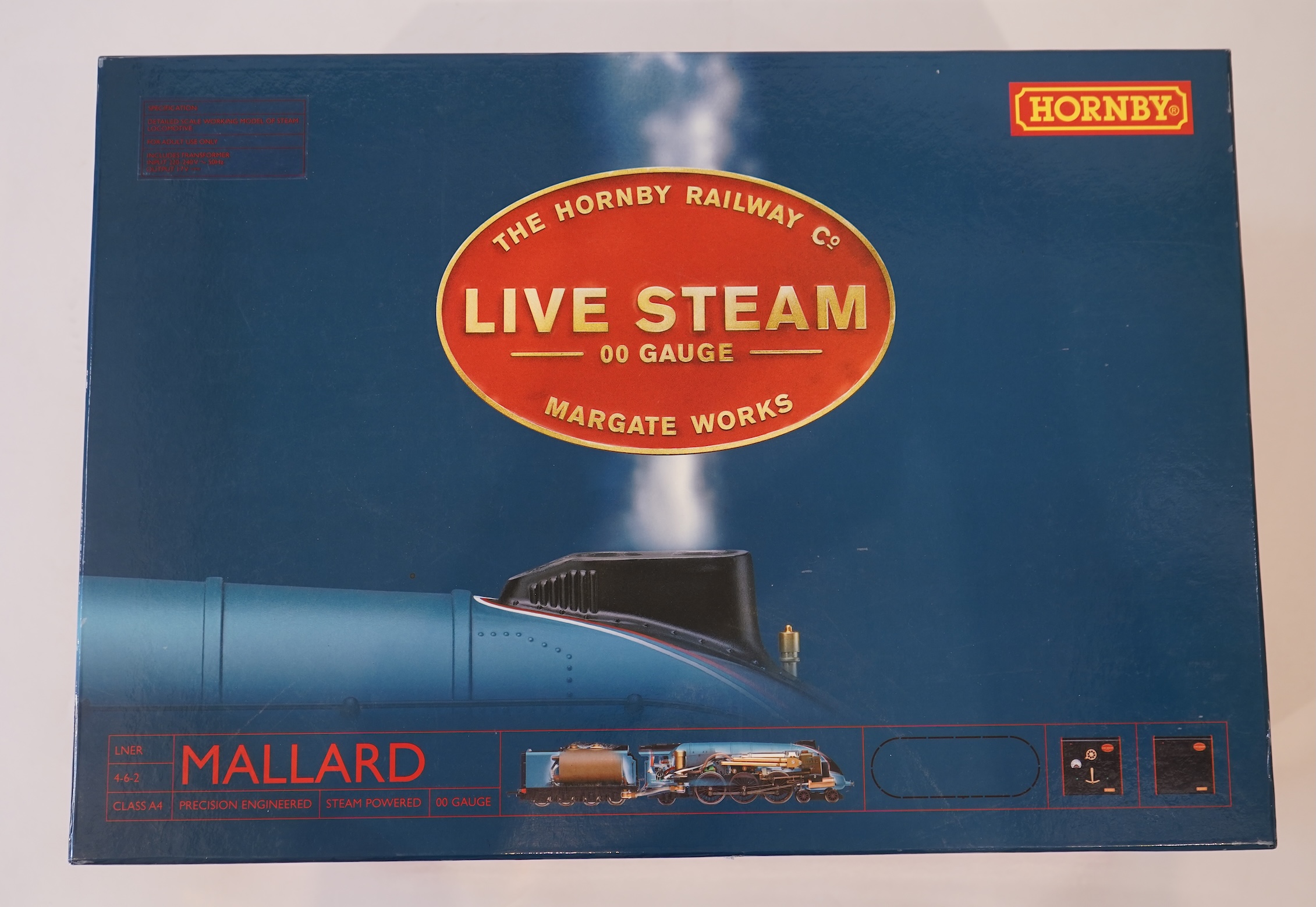 A Hornby Railway Co. 00 gauge live steam train set (R1041), comprising an LNER Class A4 4-6-2 tender locomotive, Mallard 4468, and accessories, including controllers, etc.